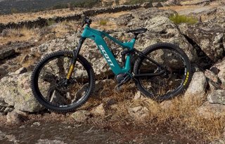 Bicicleta eléctrica Scott carbono