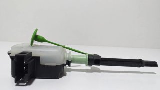 TAPA EXTERIOR COMBUSTIBLE 86113136 57200
