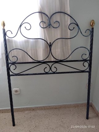 Cabecero de cama de 90 de metal