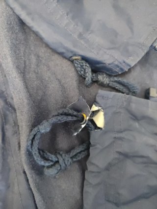Chubasquero Adidas niño azul talla 140..