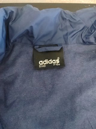 Chubasquero Adidas niño azul talla 140..