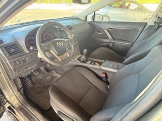 Toyota Avensis 2010