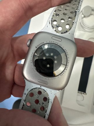 Apple Watch Series 11 Gris/Blanco