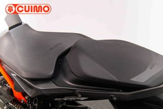 KTM 890 DUKE R