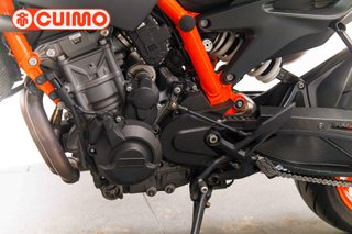 KTM 890 DUKE R