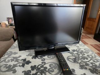 TV KUNFT 22" Full HD (TDT/Consolas) Con Mando