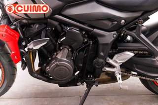 TRIUMPH TRIDENT 660