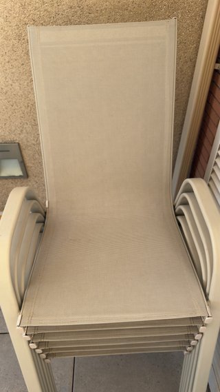 Sillas de jardín apilables beige