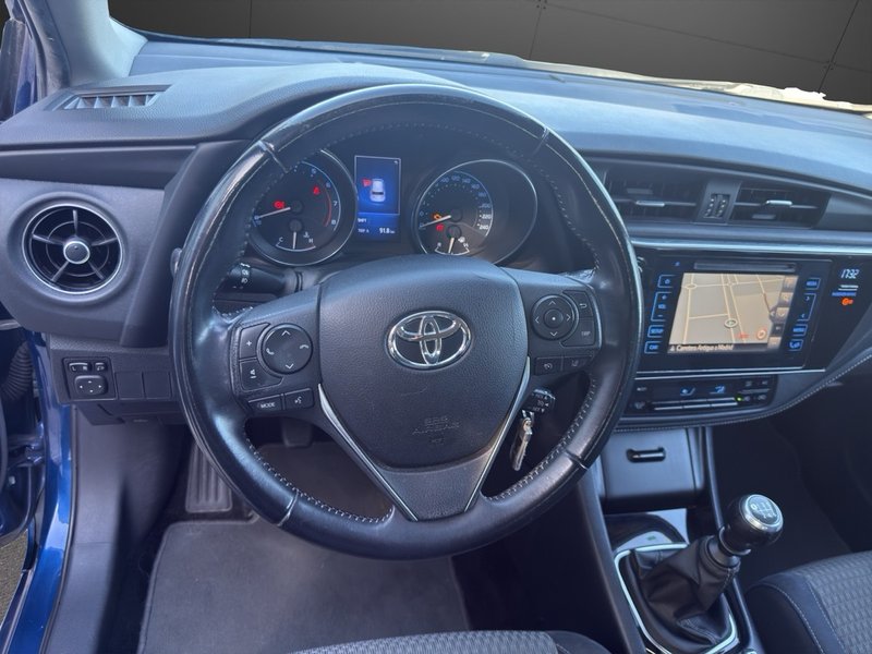 Toyota Auris 2017, foto 10