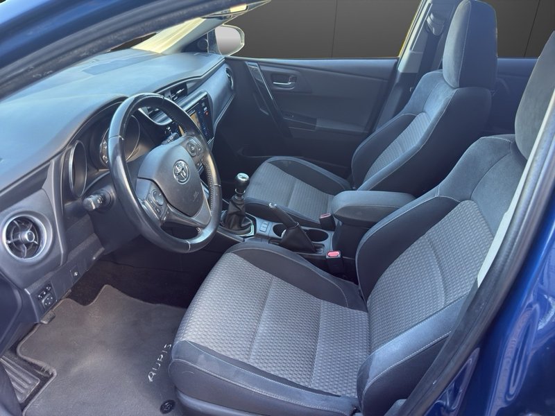 Toyota Auris 2017, foto 9