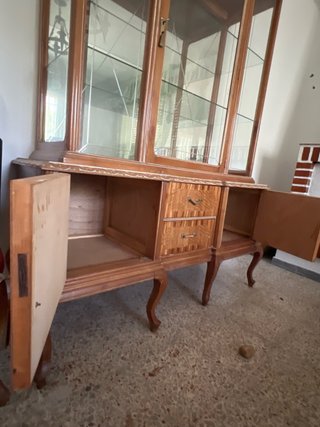 Mueble de salón madera y cristal