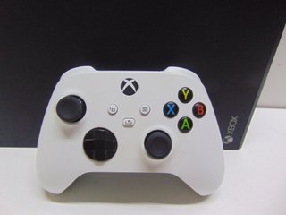 XBOX ONE CON MANDO 500GB (183536)