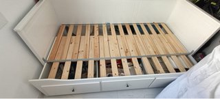 Cama DIVAN HEMNES IKEA. Nueva. 10 noches de uso.