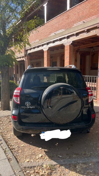 Toyota RAV4 2011