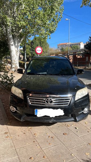 Toyota RAV4 2011