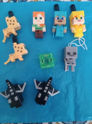 Figuras Minecraft Kinder Joy