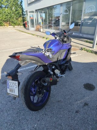 Yamaha r3