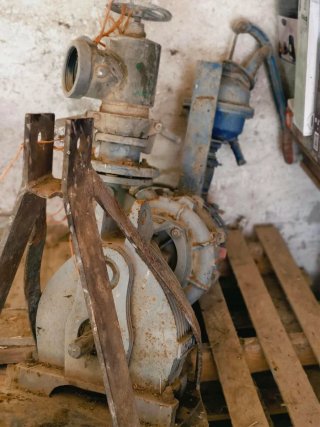 Bomba de riego agrícola