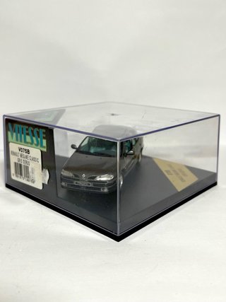Renault Megane Classic 1/43