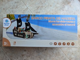 Barco Pirata de Madera Mundo Diver. Nuevo sin usar