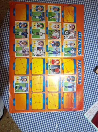 Álbum Cromos Liga Este 2009-2010