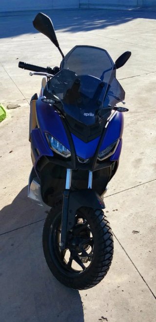 Moto Aprilia SR GT 125