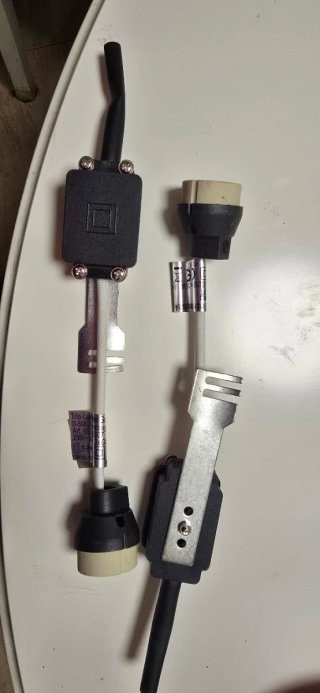 Lote bricolaje y cosas varias: caladora, tornillos
