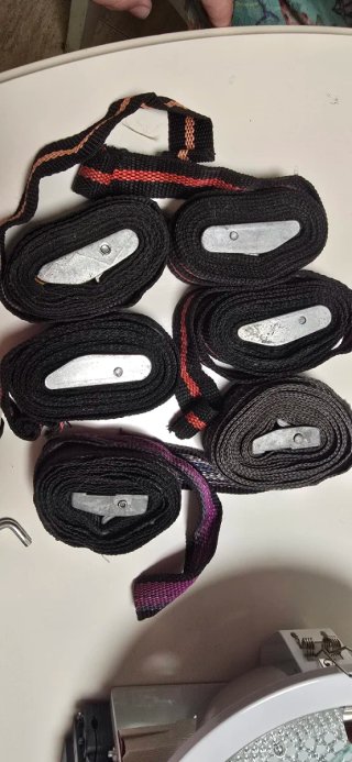 Lote bricolaje y cosas varias: caladora, tornillos