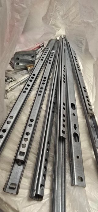 Lote bricolaje y cosas varias: caladora, tornillos