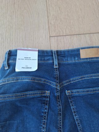 Vaqueros Skinny Pull&Bear Talla 34 Nuevos