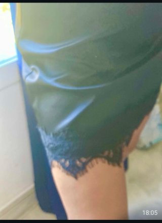 Falda pantalón Zara negra con encaje