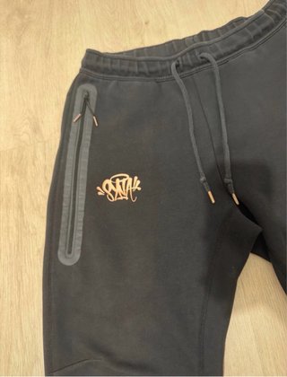 Pantalón Nike Tech Fleece Negro