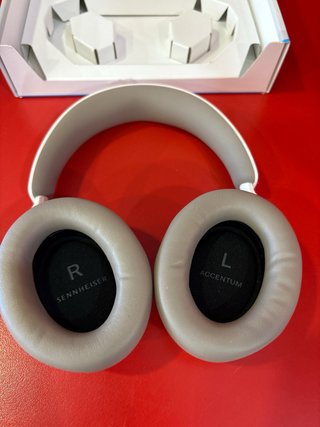 Auriculares Sennheiser Accentum Wireless