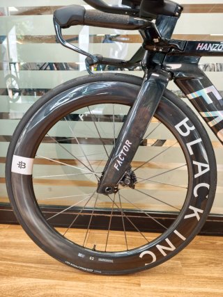 Factor Hanzo Triatlón