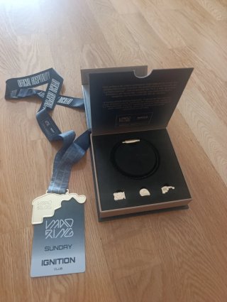Pulsera y Acreditación Oficial Madring
