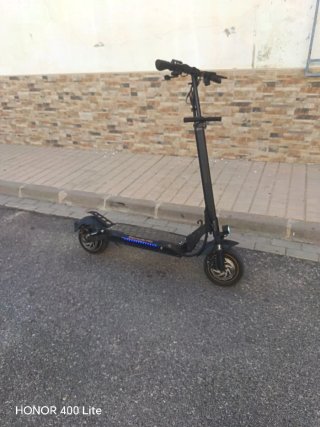 Patinete Eléctrico con Luces LED