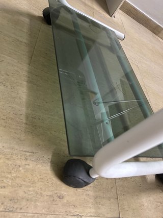 Mesa Auxiliar con Ruedas y 3 Baldas de Cristal