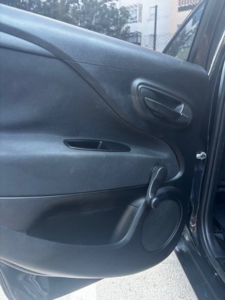 FIAT Punto negro 2018, 69cv