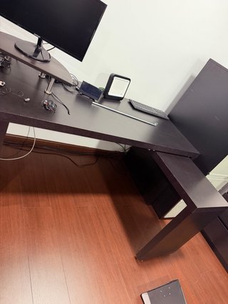Escritorio Negro de Madera