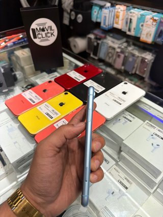 Apple iPhone XR 64GB