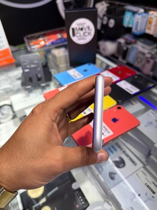 Apple iPhone XR 128GB