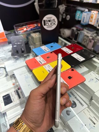 Apple iPhone XR 128GB