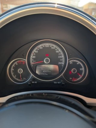 Volkswagen Beetle 2016