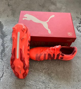 Botas de fútbol Puma King Ultimate