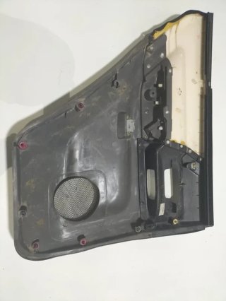 GUARNECIDO PUERTA TRASERA DERECHA MR391156 79923