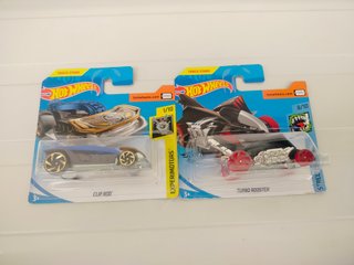 Hot Wheels 2x Track Stars Clip Rod Turbo Rooster