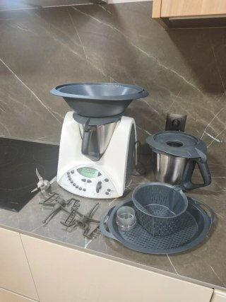 Thermomix TM31 con accesorios