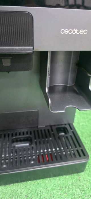 Cafetera Cecotec Freestyle Grind & Latte