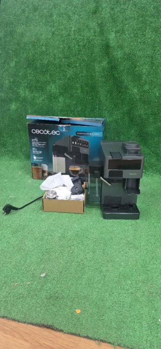 Cafetera Cecotec Freestyle Grind & Latte