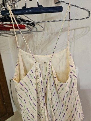 Vestido tirantes beige topos morado y verde
